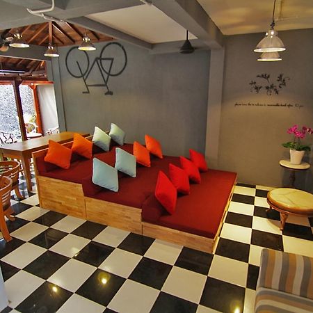 Kayun Hostel Downtown Kuta Lombok Kültér fotó