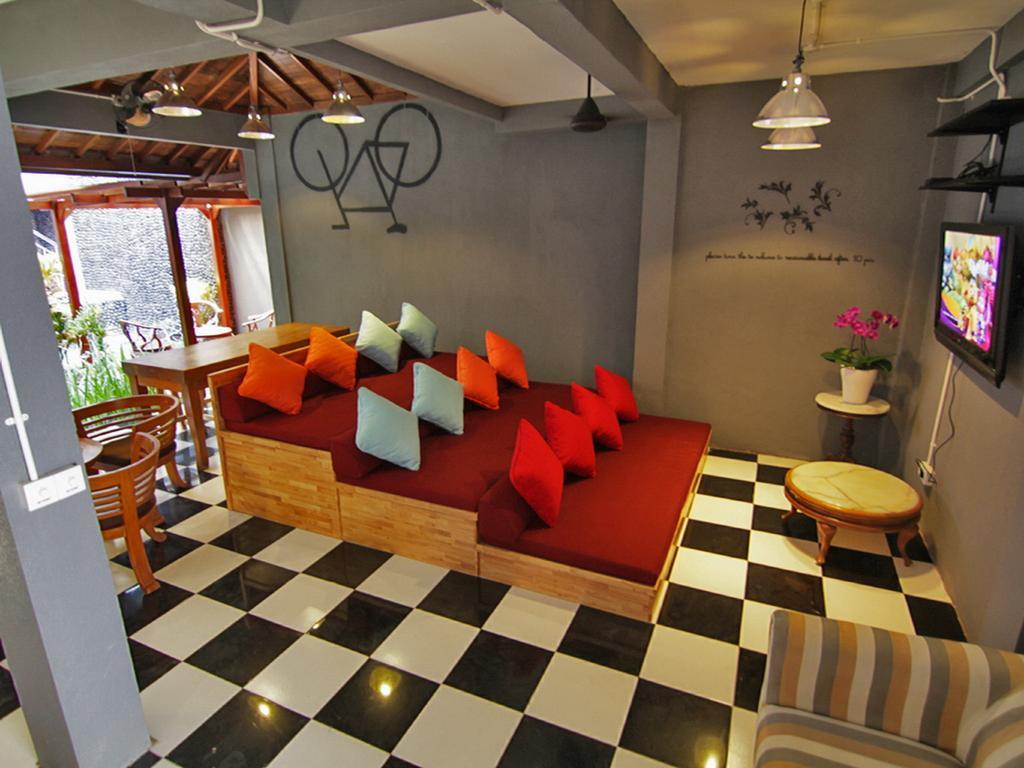Kayun Hostel Downtown Kuta Lombok Kültér fotó