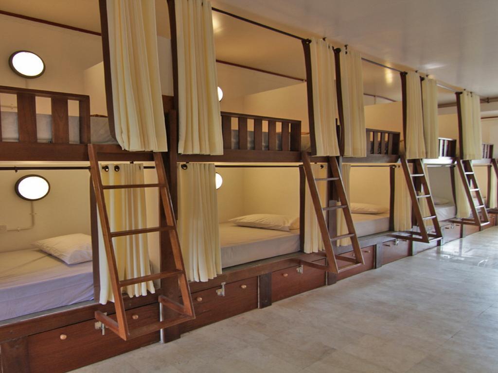 Kayun Hostel Downtown Kuta Lombok Szoba fotó